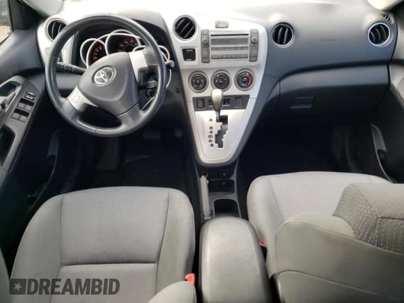 ✅ 2010 Toyota Matrix S • VIN: 2T1LE4EE3AC018087 • Лот: 54311055. Опубликован ранее на Copart с пробегом 116 170 миль. Бесплатный доступ к архиву аукционных продаж из США и подробный отчёт об истории автомобиля на DreamBid. Изображение 8.