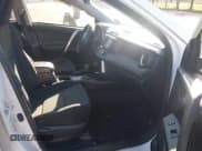 ✅ 2018 Toyota RAV4 XLE • VIN: JTMRFREV0JJ211239 • Лот: 43503188. Опубликован ранее на IAAI с пробегом 63 906 миль. Бесплатный доступ к архиву аукционных продаж из США и подробный отчёт об истории автомобиля на DreamBid. Изображение 5.