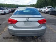 ✅ 2013 Volkswagen Passat S • VIN: 1VWAP7A36DC066412 • Lot: 42970388. Wystawiony na IAAI z przebiegiem 181 885 mil. Bezpłatny archiwum sprzedaży aukcyjnych z USA i szczegółowy raport historii pojazdu na DreamBid. Zdjęcie 17.