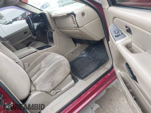 ✅ 2004 GMC Sierra 1500 SLE • VIN: 1GTEC19T74Z333393 • Лот: 43550748. Опубликован ранее на IAAI с пробегом 303 830 миль. Бесплатный доступ к архиву аукционных продаж из США и подробный отчёт об истории автомобиля на DreamBid. Изображение 5.