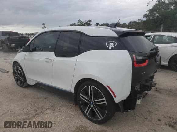✅ 2016 BMW i3 • VIN: WBY1Z4C58GV507314 • Лот: 70931612. Опубликован ранее на Copart с пробегом 70 457 миль. Бесплатный доступ к архиву аукционных продаж из США и подробный отчёт об истории автомобиля на DreamBid. Изображение 2.