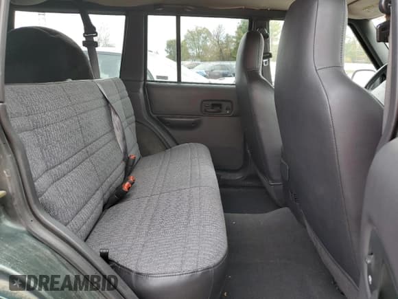 ✅ 2001 Jeep Cherokee Sport • VIN: 1J4FF48S91L566755 • Lot: 90436075. Listed on Copart with Not provided. Free auction sales archive from the USA and detailed vehicle history report at DreamBid. Image 11.