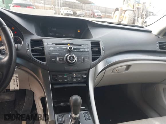 ✅ 2011 Acura TSX • VIN: JH4CW2H55BC000700 • Lot: 41397747. Listed on IAAI with 195,587 mi. Free auction sales archive from the USA and detailed vehicle history report at DreamBid. Image 22.