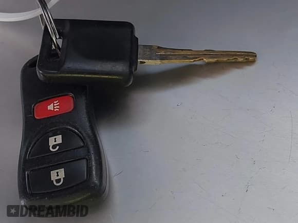 ✅ 2016 Nissan NV S • VIN: 1N6BF0KM4GN808661 • Lot: 43751723. Listed on IAAI with 122,067 mi. Free auction sales archive from the USA and detailed vehicle history report at DreamBid. Image 11.