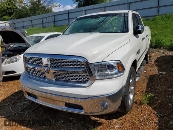 ✅ 2016 Ram 1500 Laramie • VIN: 1C6RR7JT0GS253517 • Lot: 54788892. Wystawiony na Copart z przebiegiem Nie podano. Bezpłatny archiwum sprzedaży aukcyjnych z USA i szczegółowy raport historii pojazdu na DreamBid. Zdjęcie 2.