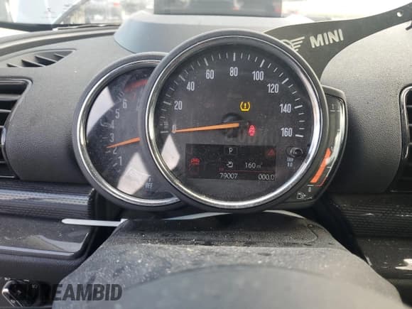 ✅ 2018 MINI Clubman Cooper S • VIN: WMWLN9C53J2E50631 • Lot: 80451795. Listed on Copart with 79,007 mi. Free auction sales archive from the USA and detailed vehicle history report at DreamBid. Image 9.