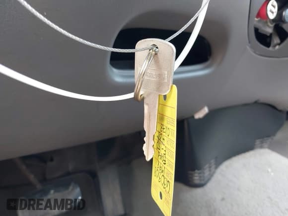 ✅ 1998 Ford F-150 • VIN: 1FTZF07W4WKC20173 • Лот: 42981429. Опубликован ранее на IAAI с пробегом 124 075 миль. Бесплатный доступ к архиву аукционных продаж из США и подробный отчёт об истории автомобиля на DreamBid. Изображение 11.