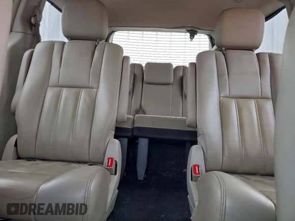 ✅ 2011 Chrysler Town & Country Touring L • VIN: 2A4RR8DG9BR713789 • Лот: 94187255. Опубликован ранее на Copart с пробегом 144 718 миль. Бесплатный доступ к архиву аукционных продаж из США и подробный отчёт об истории автомобиля на DreamBid. Изображение 10.