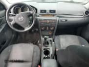 ✅ 2009 Mazda 3 i Sport • VIN: JM1BK32G491214673 • Lot: 60830375. Wystawiony na Copart z przebiegiem 131 534 mil. Bezpłatny archiwum sprzedaży aukcyjnych z USA i szczegółowy raport historii pojazdu na DreamBid. Zdjęcie 8.