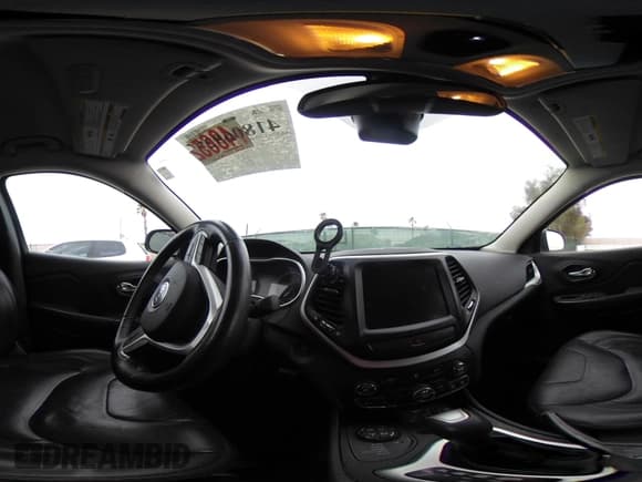 ✅ 2014 Jeep Cherokee Trailhawk • VIN: 1C4PJMBS3EW256042 • Lot: 41806927. Wystawiony na IAAI z przebiegiem 100 840 mil. Bezpłatny archiwum sprzedaży aukcyjnych z USA i szczegółowy raport historii pojazdu na DreamBid. Zdjęcie 17.