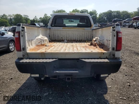 ✅ 2015 Ford F-250 XLT • VIN: 1FTBF2B65FEC49183 • Lot: 65207195. Wystawiony na Copart z przebiegiem 279 562 mil. Bezpłatny archiwum sprzedaży aukcyjnych z USA i szczegółowy raport historii pojazdu na DreamBid. Zdjęcie 6.