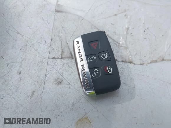 ✅ 2016 Land Rover Range Rover Evoque SE • VIN: SALVP2BG0GH143607 • Лот: 43699902. Опубликован ранее на IAAI с пробегом 100 430 миль. Бесплатный доступ к архиву аукционных продаж из США и подробный отчёт об истории автомобиля на DreamBid. Изображение 11.