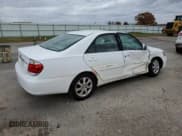 ✅ 2005 Toyota Camry XLE • VIN: 4T1BE30K25U389622 • Лот: 92080155. Опубликован ранее на Copart с пробегом 131 760 миль. Бесплатный доступ к архиву аукционных продаж из США и подробный отчёт об истории автомобиля на DreamBid. Изображение 3.