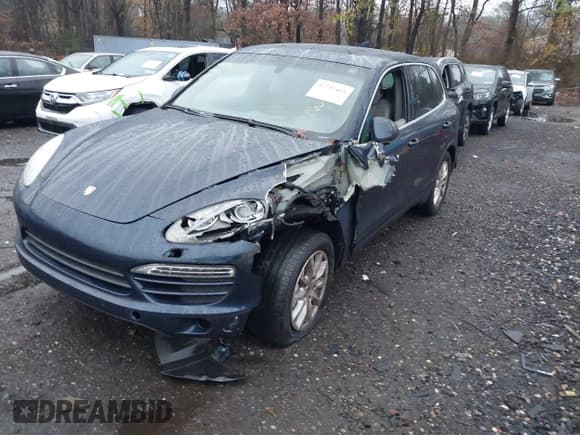 ✅ 2014 Porsche Cayenne • VIN: WP1AA2A29ELA02024 • Lot: 43751488. Wystawiony na IAAI z przebiegiem 160 948 mil. Bezpłatny archiwum sprzedaży aukcyjnych z USA i szczegółowy raport historii pojazdu na DreamBid. Zdjęcie 6.