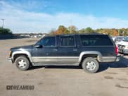 ✅ 1999 Chevrolet Suburban • VIN: 1GNFK16R7XJ373774 • Лот: 43547982. Опубликован ранее на IAAI с пробегом Не указан. Бесплатный доступ к архиву аукционных продаж из США и подробный отчёт об истории автомобиля на DreamBid. Изображение 14.