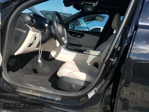 ✅ 2022 Mercedes-Benz C 300 • VIN: W1KAF4HB5NR053155 • Лот: 86686845. Опубликован ранее на Copart с пробегом 21 483 миль. Бесплатный доступ к архиву аукционных продаж из США и подробный отчёт об истории автомобиля на DreamBid. Изображение 7.