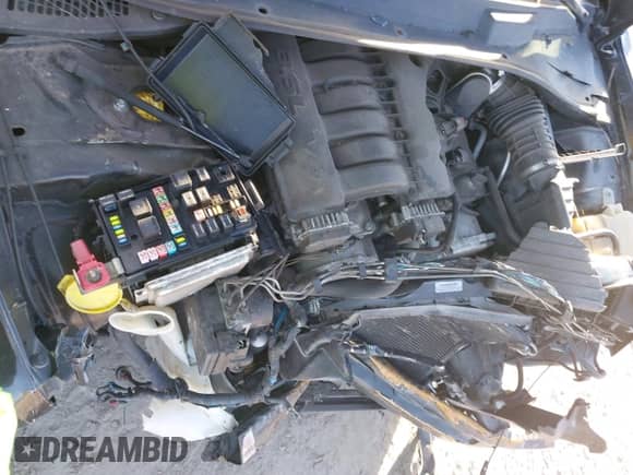 2005 Dodge Magnum SE с VIN 2D4FV48V35H581809, выставлен на аукционе IAAI как лот 41261089 с пробегом Не указан миль и . История ставок и продаж доступна на DreamBid. Изображение 10.