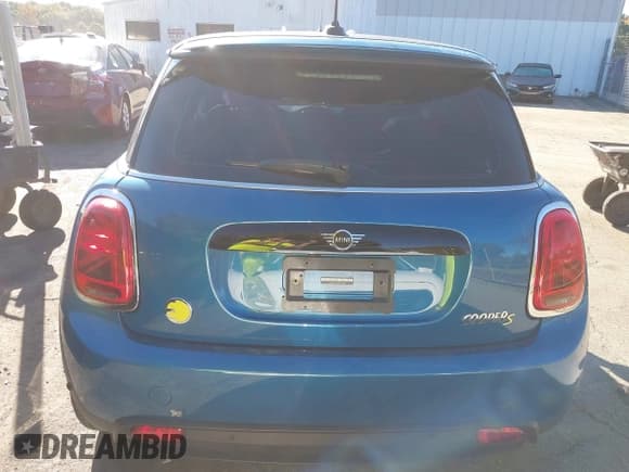 ✅ 2023 MINI Hardtop Cooper SE • VIN: WMW13DJ03P2T31104 • Lot: 43471736. Listed on IAAI with 14,336 mi. Free auction sales archive from the USA and detailed vehicle history report at DreamBid. Image 16.