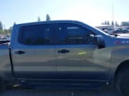 ✅ 2019 Chevrolet Silverado 1500 LT Trail Boss • VIN: 3GCPYFEDXKG202543 • Lot: 42712292. Wystawiony na IAAI z przebiegiem 125 697 mil. Bezpłatny archiwum sprzedaży aukcyjnych z USA i szczegółowy raport historii pojazdu na DreamBid. Zdjęcie 14.