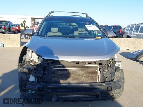 ✅ 2015 Hyundai Santa Fe GLS • VIN: KM8SR4HF2FU116358 • Lot: 41416427. Wystawiony na IAAI z przebiegiem 92 330 mil. Bezpłatny archiwum sprzedaży aukcyjnych z USA i szczegółowy raport historii pojazdu na DreamBid. Zdjęcie 13.