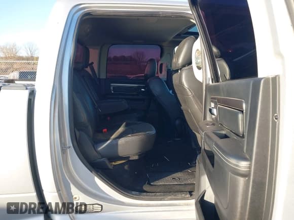 ✅ 2014 Ram 1500 Sport • VIN: 1C6RR7MT0ES206738 • Lot: 43655120. Listed on IAAI with 154,118 mi. Free auction sales archive from the USA and detailed vehicle history report at DreamBid. Image 8.