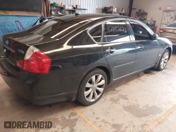 ✅ 2007 Infiniti M x • VIN: JNKAY01F77M460371 • Lot: 42882626. Wystawiony na IAAI z przebiegiem 246 661 mil. Bezpłatny archiwum sprzedaży aukcyjnych z USA i szczegółowy raport historii pojazdu na DreamBid. Zdjęcie 4.