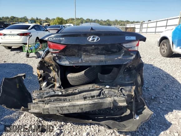 ✅ 2016 Hyundai Elantra SE • VIN: 5NPDH4AE7GH741836 • Lot: 86220755. Listed on Copart with 190,839 mi. Free auction sales archive from the USA and detailed vehicle history report at DreamBid. Image 6.