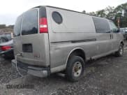 ✅ 2003 GMC Savana Cargo • VIN: 1GTHG39U431179048 • Lot: 43389082. Wystawiony na IAAI z przebiegiem Nie podano. Bezpłatny archiwum sprzedaży aukcyjnych z USA i szczegółowy raport historii pojazdu na DreamBid. Zdjęcie 4.