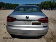 ✅ 2016 Volkswagen Passat SEL Premium • VIN: 1VWCM7A34GC061764 • Лот: 62017525. Опубликован ранее на Copart с пробегом 260 529 миль. Бесплатный доступ к архиву аукционных продаж из США и подробный отчёт об истории автомобиля на DreamBid. Изображение 6.