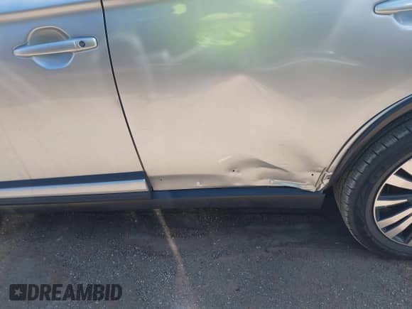 ✅ 2020 Mitsubishi Outlander ES • VIN: JA4AD2A32LZ042273 • Лот: 42573476. Опубликован ранее на IAAI с пробегом 59 571 миль. Бесплатный доступ к архиву аукционных продаж из США и подробный отчёт об истории автомобиля на DreamBid. Изображение 6.