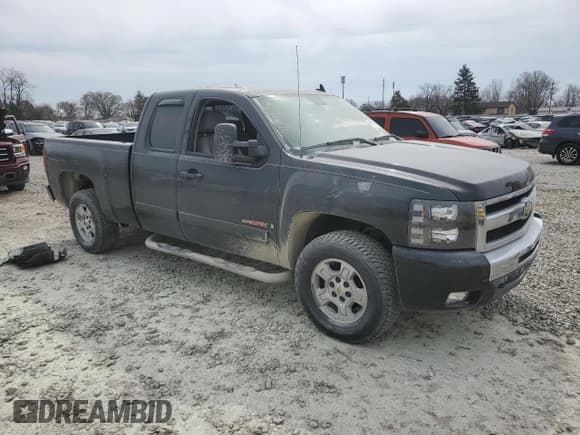 ✅ 2008 Chevrolet Silverado 1500 2LT • VIN: 2GCEC19Y981249814 • Lot: 49619235. Wystawiony na Copart z przebiegiem 179 557 mil. Bezpłatny archiwum sprzedaży aukcyjnych z USA i szczegółowy raport historii pojazdu na DreamBid. Zdjęcie 4.