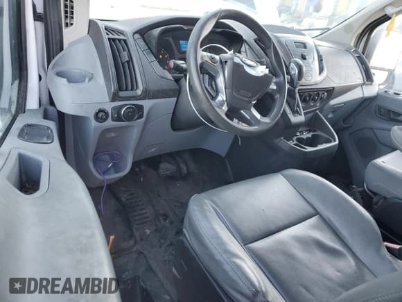 ✅ 2016 Ford Transit Cargo • VIN: 1FTYE1CM6GKA15349 • Lot: 41845265. Wystawiony na Copart z przebiegiem 119 991 mil. Bezpłatny archiwum sprzedaży aukcyjnych z USA i szczegółowy raport historii pojazdu na DreamBid. Zdjęcie 8.