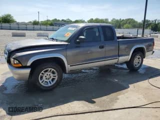 ✅ 2003 Dodge Dakota SLT • VIN: 1D7HL42N23S132170 • Lot: 57578225. Wystawiony na Copart z przebiegiem 130 134 mil. Bezpłatny archiwum sprzedaży aukcyjnych z USA i szczegółowy raport historii pojazdu na DreamBid. Zdjęcie 1.