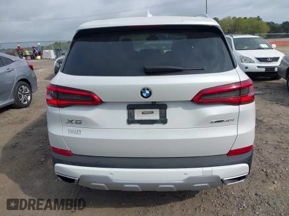✅ 2020 BMW X5 sDrive40i • VIN: 5UXCR4C06LLE30688 • Lot: 41951122. Listed on IAAI with 39,859 mi. Free auction sales archive from the USA and detailed vehicle history report at DreamBid. Image 17.