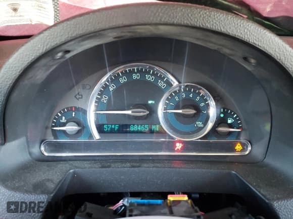 ✅ 2010 Chevrolet HHR 1LT • VIN: 3GNBABDB8AS618911 • Lot: 49950395. Listed on Copart with 88,465 mi. Free auction sales archive from the USA and detailed vehicle history report at DreamBid. Image 9.