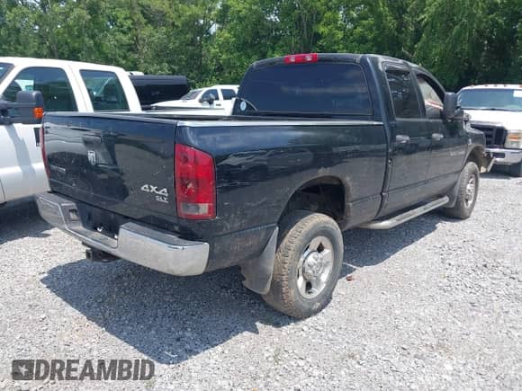 ✅ 2006 Dodge 3500 SLT • VIN: 3D7LX38C56G151368 • Lot: 42590404. Wystawiony na IAAI z przebiegiem Nie podano. Bezpłatny archiwum sprzedaży aukcyjnych z USA i szczegółowy raport historii pojazdu na DreamBid. Zdjęcie 4.