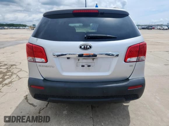 ✅ 2013 Kia Sorento EX • VIN: 5XYKU4A68DG313952 • Lot: 60847025. Listed on Copart with 195,386 mi. Free auction sales archive from the USA and detailed vehicle history report at DreamBid. Image 6.