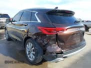 ✅ 2020 Infiniti QX50 Essential • VIN: 3PCAJ5M35LF117582 • Lot: 41430515. Wystawiony na IAAI z przebiegiem 43 578 mil. Bezpłatny archiwum sprzedaży aukcyjnych z USA i szczegółowy raport historii pojazdu na DreamBid. Zdjęcie 3.