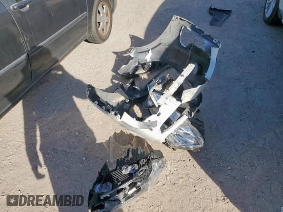 ✅ 2017 BMW X5 xDrive35i • VIN: 5UXKR0C34H0X77652 • Lot: 92861115. Listed on Copart with Not provided. Free auction sales archive from the USA and detailed vehicle history report at DreamBid. Image 12.