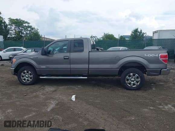 ✅ 2014 Ford F-150 XL • VIN: 1FTFX1ET1EKE49813 • Lot: 42997300. Listed on IAAI with 93,570 mi. Free auction sales archive from the USA and detailed vehicle history report at DreamBid. Image 14.