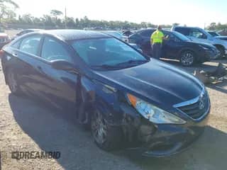 2013 Hyundai Sonata GLS z VIN 5NPEB4AC5DH698839, wystawiony jako IAAI lot #43460920 z przebiegiem 202 176 mil mil oraz . Historia ofert i sprzedaży dostępna na DreamBid. Obrazek 1.