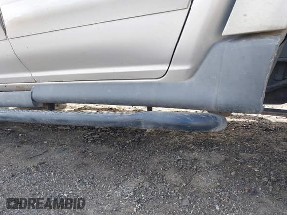 ✅ 2004 Ford Explorer Sport Trac XLS • VIN: 1FMZU77K94UA89637 • Lot: 42133712. Wystawiony na IAAI z przebiegiem 174 293 mil. Bezpłatny archiwum sprzedaży aukcyjnych z USA i szczegółowy raport historii pojazdu na DreamBid. Zdjęcie 15.