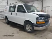 ✅ 2022 Chevrolet Express Cargo • VIN: 1GCWGAFP7N1195564 • Lot: 42741149. Listed on IAAI with 28,884 mi. Free auction sales archive from the USA and detailed vehicle history report at DreamBid. Image 1.