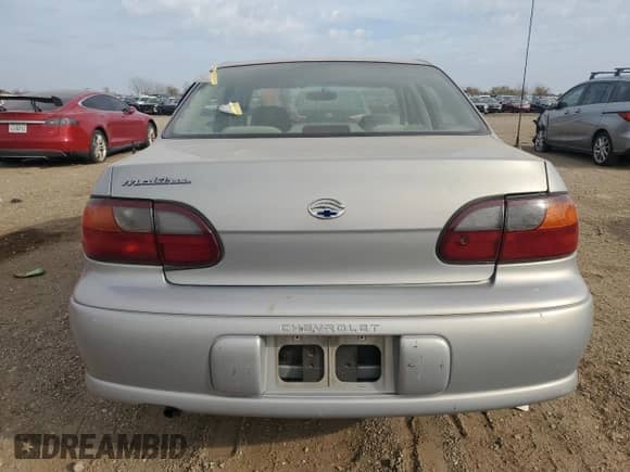 2000 Chevrolet Malibu z VIN 1G1ND52J5Y6345295, wystawiony jako Copart lot #78258624 z przebiegiem 119 044 mil mil oraz Szkoda całkowita • Salvage title. Historia ofert i sprzedaży dostępna na DreamBid. Obrazek 6.