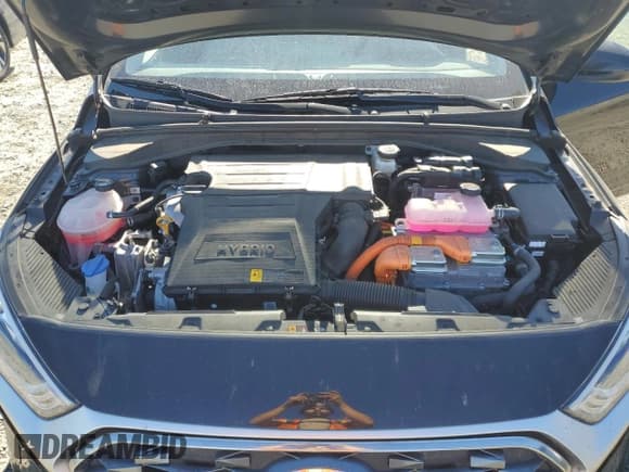 ✅ 2022 Hyundai Ioniq Blue • VIN: KMHC65LC8NU274072 • Lot: 84994525. Listed on Copart with 72,850 mi. Free auction sales archive from the USA and detailed vehicle history report at DreamBid. Image 11.