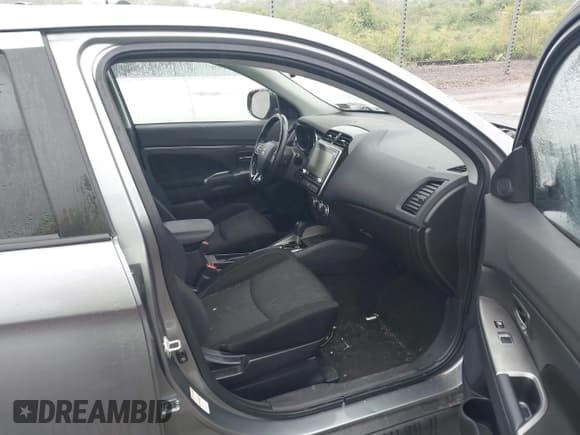 ✅ 2021 Mitsubishi Outlander SE • VIN: JA4APVAU8MU019547 • Lot: 42358196. Listed on IAAI with 77,384 mi. Free auction sales archive from the USA and detailed vehicle history report at DreamBid. Image 5.