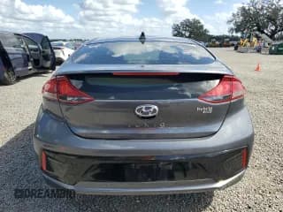 ✅ 2019 Hyundai Ioniq Blue • VIN: KMHC65LC4KU118543 • Lot: 78329614. Wystawiony na Copart z przebiegiem 102 062 mil. Bezpłatny archiwum sprzedaży aukcyjnych z USA i szczegółowy raport historii pojazdu na DreamBid. Zdjęcie 6.