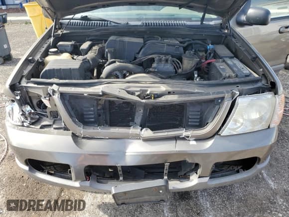 ✅ 2002 Ford Explorer XLT • VIN: 1FMZU73E52ZA87867 • Лот: 82479275. Опубликован ранее на Copart с пробегом 161 827 миль. Бесплатный доступ к архиву аукционных продаж из США и подробный отчёт об истории автомобиля на DreamBid. Изображение 12.