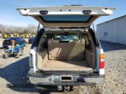 ✅ 2002 Chevrolet Suburban LS • VIN: 3GNEC16Z52G312149 • Лот: 43141635. Опубликован ранее на Copart с пробегом 273 544 миль. Бесплатный доступ к архиву аукционных продаж из США и подробный отчёт об истории автомобиля на DreamBid. Изображение 6.