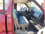 ✅ 1990 Chevrolet Silverado 1500 • VIN: 1GCDC14H9LZ219165 • Lot: 43447528. Wystawiony na IAAI z przebiegiem 272 427 mil. Bezpłatny archiwum sprzedaży aukcyjnych z USA i szczegółowy raport historii pojazdu na DreamBid. Zdjęcie 8.